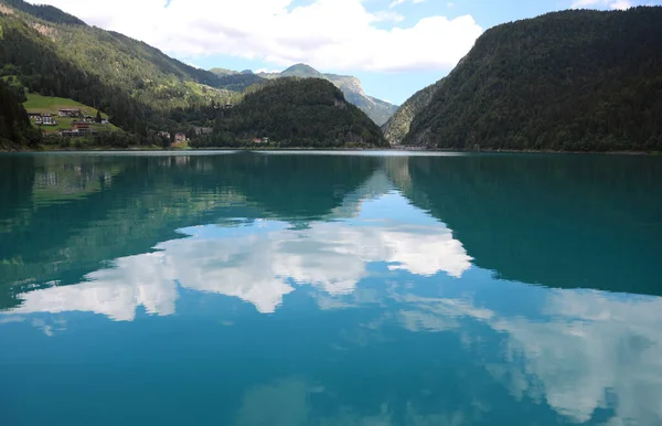 Захватывающая Панорама Озера Районе Деревни Саурис Севере Италии Регионе Фриули — стоковое фото