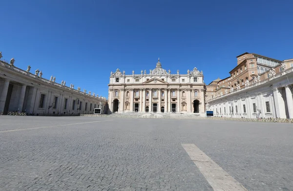 Ongelooflijk Uitzicht Sint Pietersbasiliek Met Het Vaticaan Plein Volledig Zonder — Stockfoto