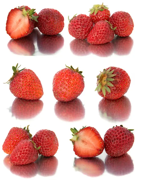 Beaucoup de différents ensembles de fraises sur fond blanc, isoler avec des fraises, beaucoup différent sur une feuille . — Photo