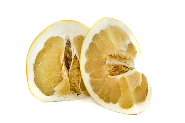 Pamelo große und saftige Früchte auf weißem Hintergrund, ohne Hintergrund helle Farbe Zitrusfrüchte. — Stockfoto