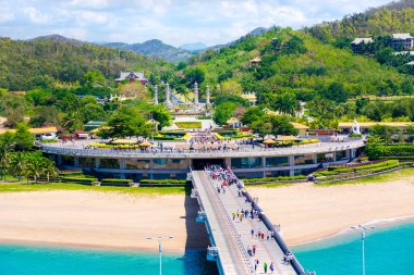 Budist Park, açık alan, birçok heykel ve güzel yerleri Sanya Island üzerinde.