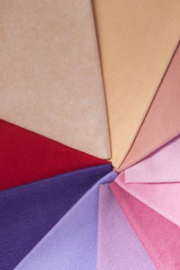 rupo de telas de fieltro en distribucion de abanico diferentes colores femeninos para manualidades. pao hoşgörü