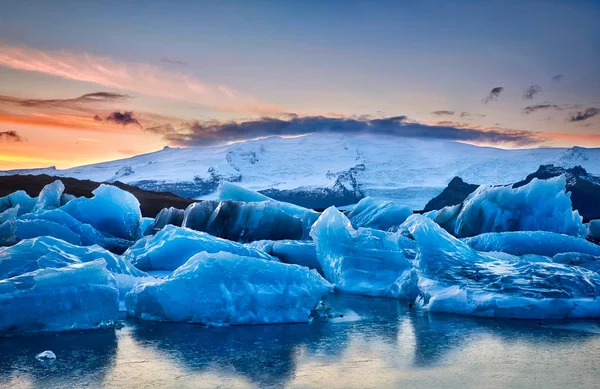 Φωτογραφία Από Ηλιοβασίλεμα Στην Λιμνοθάλασσα Παγετώνα Στην Ισλανδία — Φωτογραφία Αρχείου