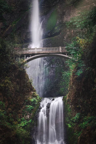 Długa Ekspozycja Zdjęcie Multnomah Falls Portland Oregon — Zdjęcie stockowe