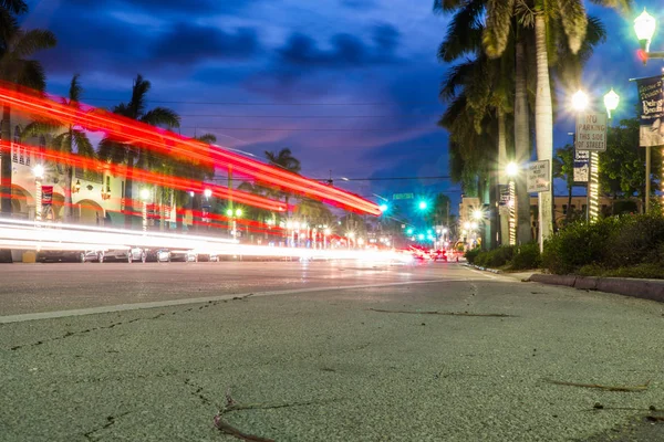 Nachttijd Lange Blootstelling Van Straat Verkeerslicht Routes Delray Beach Florida — Stockfoto