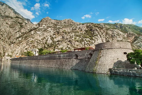 Murallas Del Casco Antiguo Kotor Montenegro — Foto de Stock