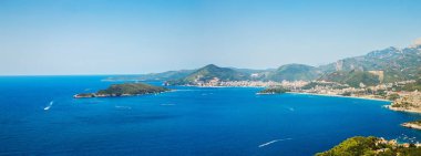 Karadağ'daki Budva riviera yaz Panoraması
