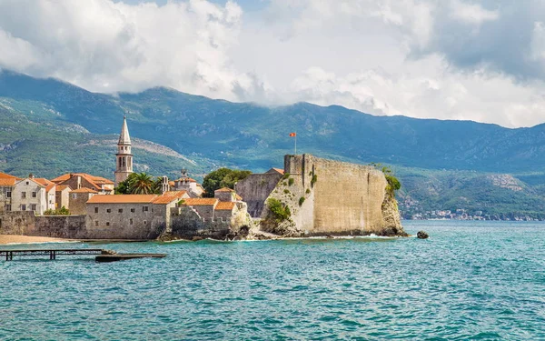 Karadağ'ın Budva yaz eski şehir