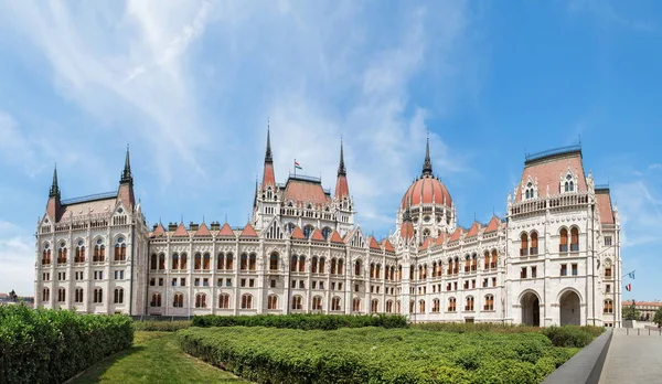 Parlamentsgebäude in Budapest — Stockfoto