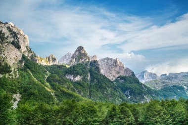 Karadağ 'ın Grebaje vadisindeki Prokletije dağları 