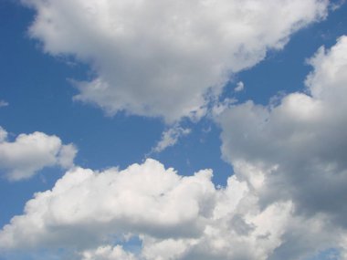 Hayatın ve umudun sembolik bir değeri olan ışık parlayan yalak.