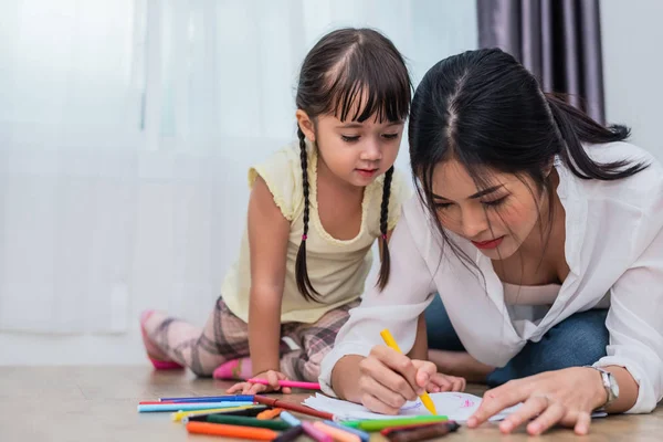 Maman Apprend Fille Dessiner Classe Art Retour École Concept Éducation — Photo