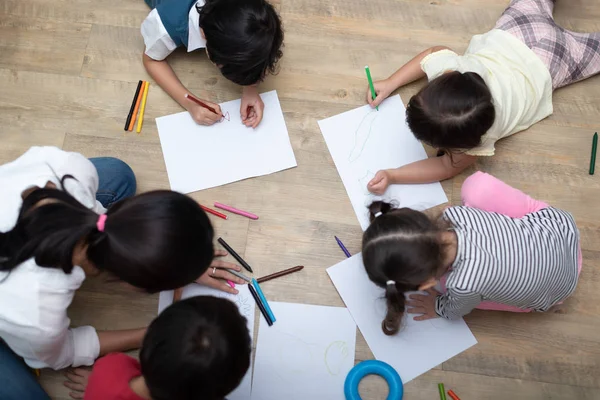 Groep Preschool Student Leraar Tekening Papier Kunst Klasse Terug Naar — Stockfoto