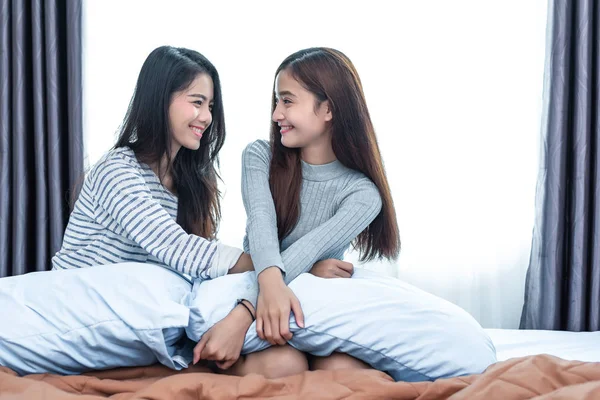 Dos Mujeres Lesbianas Asiáticas Dormitorio Par Personas Concepto Belleza Estilo — Foto de Stock