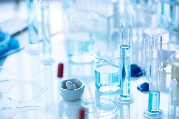 Medical laboratory test tube in chemistry biology lab test. Scie — Stock Photo, Image