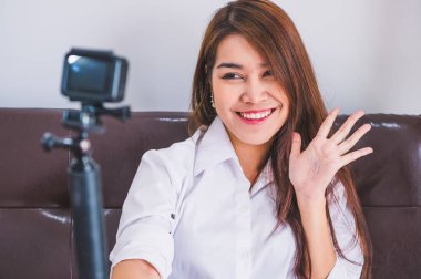 Profesyonel dijital içerik yaratıcısı blogger kayıt video blo