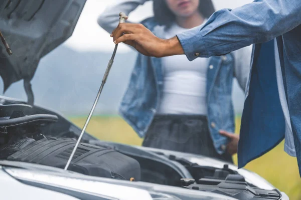 Asian Man Open Car Hood Repair Maintenance Service Woman Background — Stock Photo, Image