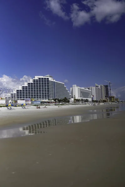 Daytona Beach seacape durante o início da tarde neste Florida — Fotografia de Stock