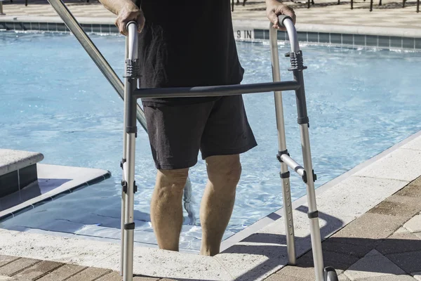 Handicap persoon terug naar fitness na het ervaren van een DIS — Stockfoto