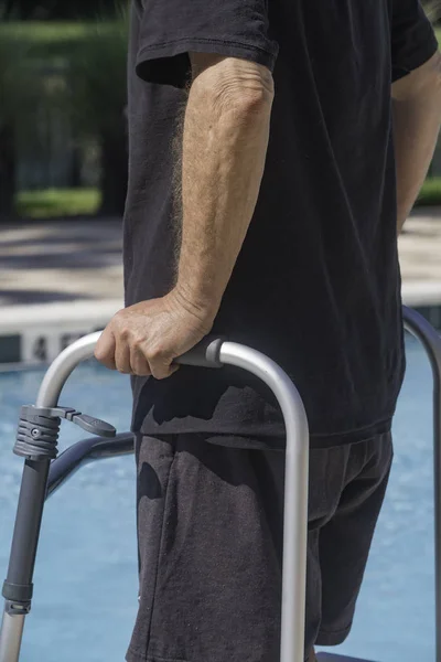 Personas discapacitadas volver a la aptitud después de experimentar una enfermedad — Foto de Stock