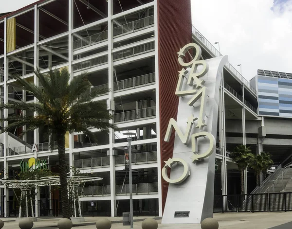 Estádio Mundial de Campismo localizado dentro dos limites da cidade do centro da cidade — Fotografia de Stock