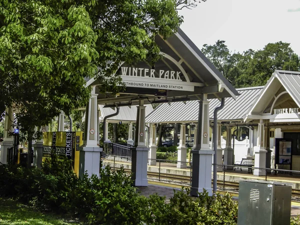 Service ferroviaire de banlieue pour Winter Park, Floride. Gare ferroviaire — Photo