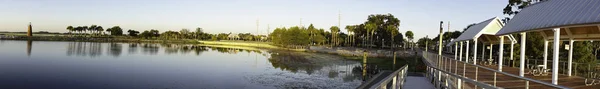 Lale Tohopekaliga localizado em Kissimmee, Floria durante um beautifu Fotografia De Stock