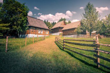 Açık Hava Müzesi (skanzen) Stara Lubovna, Slovakya bulunan eski geleneksel ahşap ev