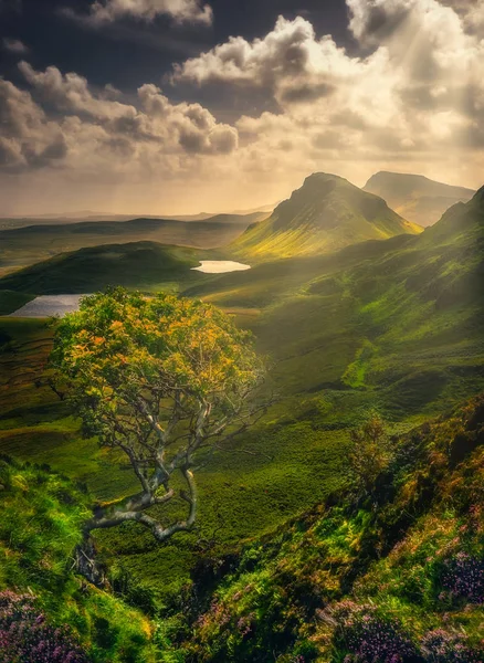 Γραφικό Τοπίο Των Quiraing Βουνών Στο Σκάι Highlands Της Σκωτίας — Φωτογραφία Αρχείου