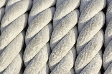 Eski savaş gemisi bir arka plan olarak tekne ipi yıpranmış yakın çekim