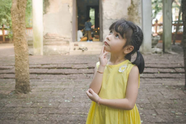 Happy Young Girl Yellow Dress — Stock Photo, Image