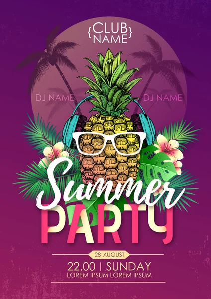 Ananas ve tropik yaprakları ile Yaz plaj parti disko afiş — Stok Vektör