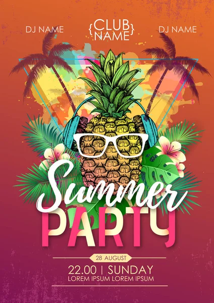 Літня вечірка на пляжі плакат з ананасами та тропічним листям — стоковий вектор