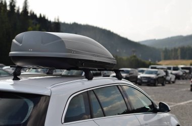 Araba çatıya dış gövde