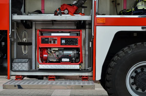 İtfaiye motorunda elektrik jeneratörü