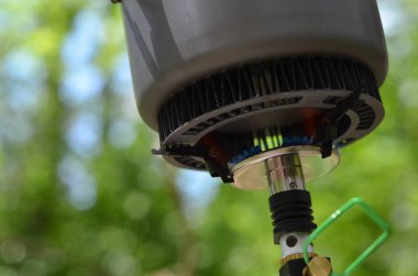 kamp ocakta kaynayan su