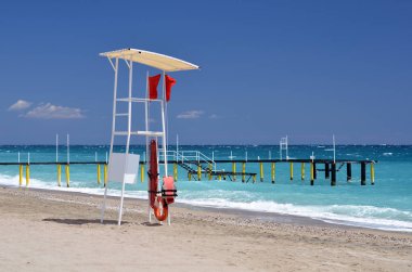 Sahilde güvenli Kulesi