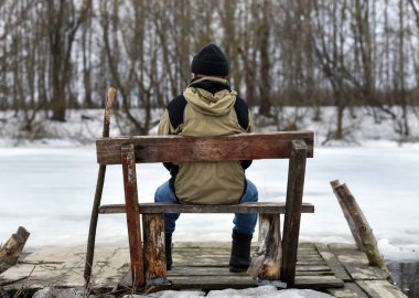 hangi nehir iskelede durmak bankta siting dostum