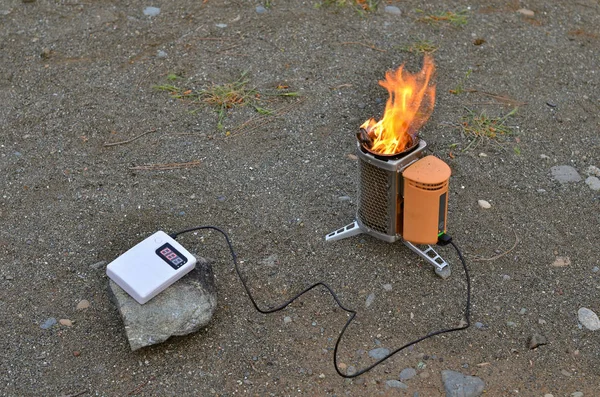 yakacak odun şarj güç bankada kamp sobası