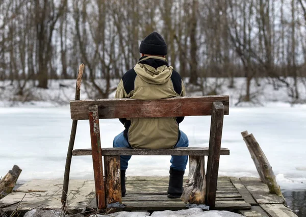 hangi nehir iskelede durmak bankta siting dostum