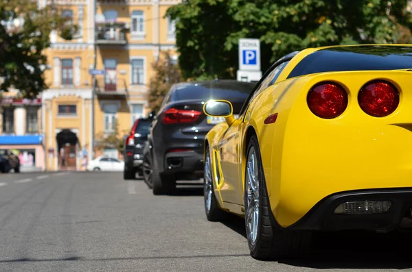 kuyruk sokakta park edilmiş araç hızı