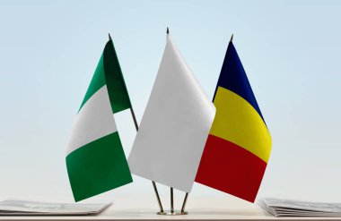 Nijerya, Çad ve beyaz bayrak evraklarla birlikte