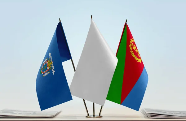 Melilla Eritrea Banderas Blancas Soporte Con Papeles —  Fotos de Stock