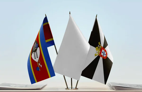 Szváziföld Ceuta Fehér Zászló Állványon Papírokkal — Stock Fotó
