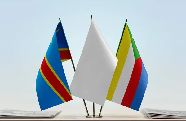 Demokratiska Republiken Kongo Komorerna Och Vita Flaggor Står Monter Med — Stockfoto