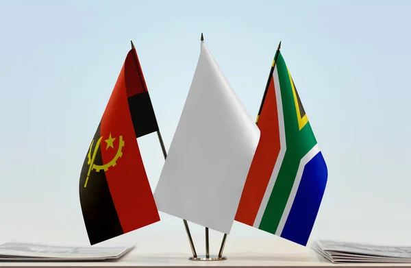 Angola République Afrique Sud Drapeaux Blancs Sur Stand Avec Des — Photo