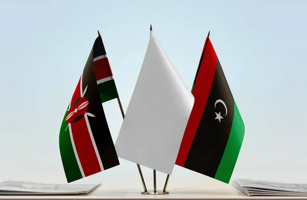 Kenya Libyen Och Vita Flaggor Monter Med Papper — Stockfoto