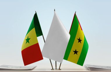 Senegal, STP ve beyaz bayrak evraklarla birlikte beklemede.
