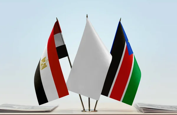 Египет Южный Судан Белые Флаги Стенде Бумагами — стоковое фото