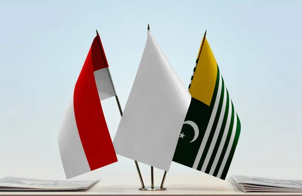 Indonesia Azad Jammu Dan Kashmir Dan Bendera Putih Pada Berdiri — Stok Foto